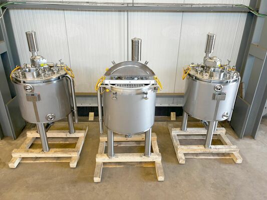 3 x Neuer vertikaler 300L Edelstahl-Mischbehälter aus AISI316L