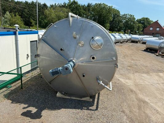 1 x stainless-steel second hand vertical mixing tank of 30.000L in stainless-steel AISI 304L.
