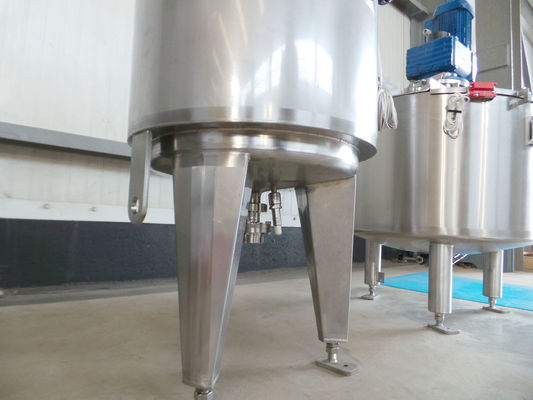 OR160840 - 1 x 100L AISI316; Roestvrijstalen mengtank; geisoleerd; warmtewisselaar & 1 x 120L; AISI304L; mengtank; schraaproerwerk; warmtewisselaar; isolatie