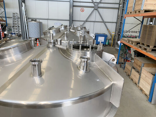 3 x 3,300L stainless steel AISI 304L vertical mixing tanks