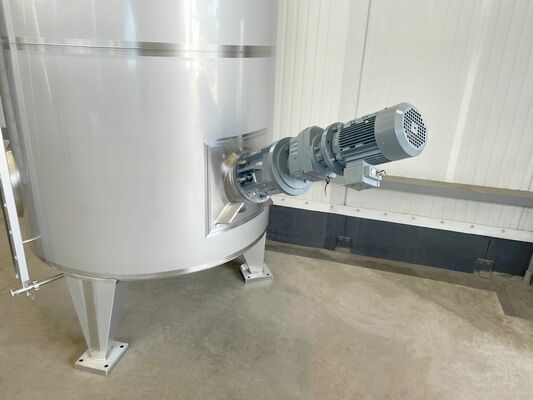 1 x New 3.200L stainless-steel AISI316L vertical mixing tank.
