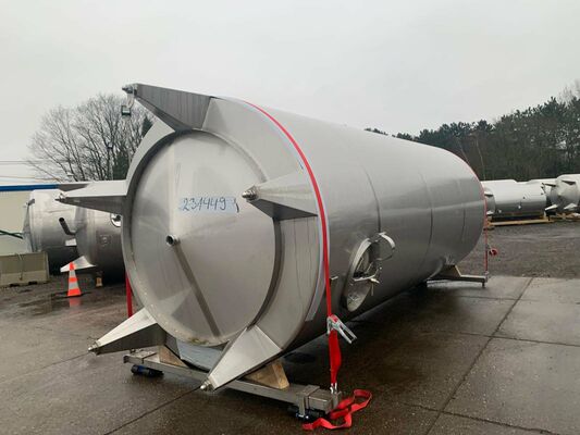 1 x Nieuwe roestvrijstalen verticale opslagtank van 26.000L in AISI316L