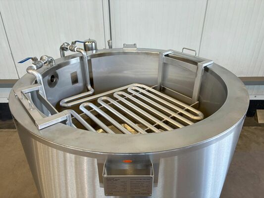 1 x New 1.000L stainless-steel AISI304L vertical storage tank.
