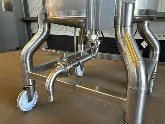 1 x Nieuwe 300 L verticale RVS mengtank in AISI 316L