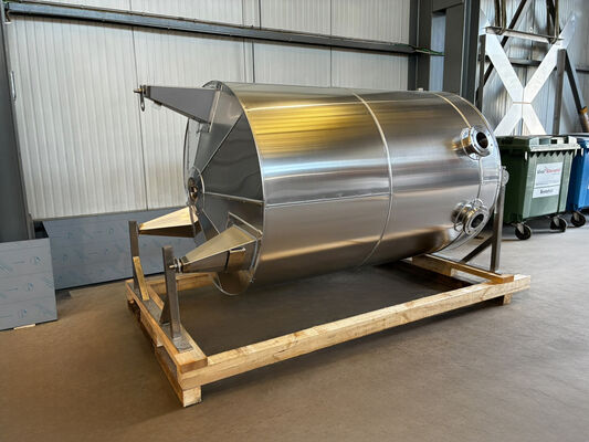 1 x Nieuwe 3.200 L geïsoleerde opslagtank in RVS AISI 316L