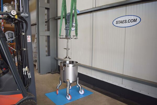 1 x New 100L Stainless Steel Vertical Mixing Tank in AISI316L.