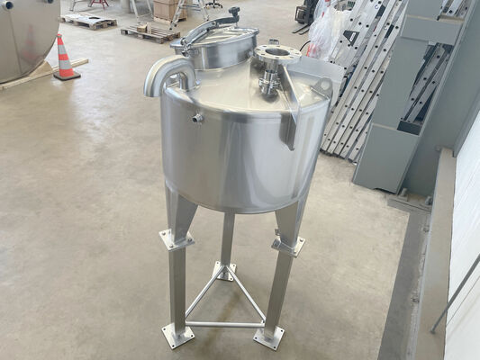 1 x New 340L stainless-steel AISI316L vertical mixing tank.