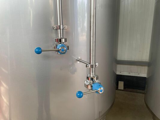 2 x New 5.200L stainless-steel AISI304L vertical mixing tanks. 1 x New 3.200L stainless-steel AISI304L vertical mixing tank. 1 x New 2.000L stainless-steel AISI304L vertical mixing tank.