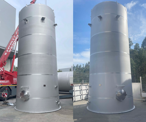 2 x Nieuwe roestvrijstalen verticale opslagtanks van 61.000L in AISI316L