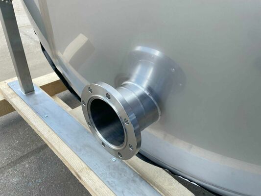1 x New 2.500L stainless-steel AISI316L vertical storage tank.