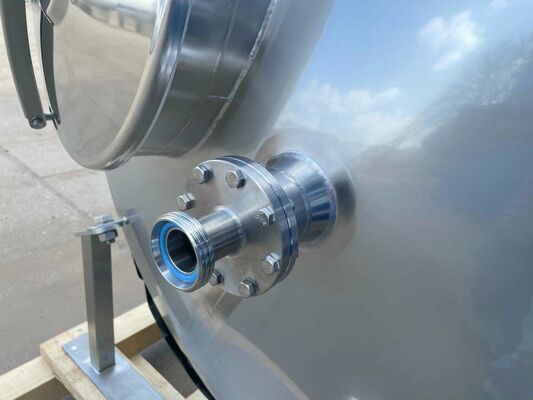 1 x New 2.500L stainless-steel AISI316L vertical storage tank.