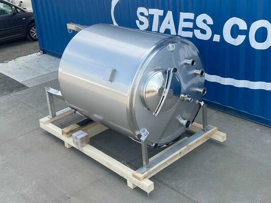 1 x New 2.500L stainless-steel AISI316L vertical storage tank.