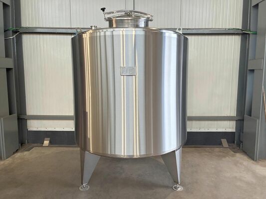 1 x Nouvelle cuve de stockage verticale en acier inoxydable AISI316L de 3.300L